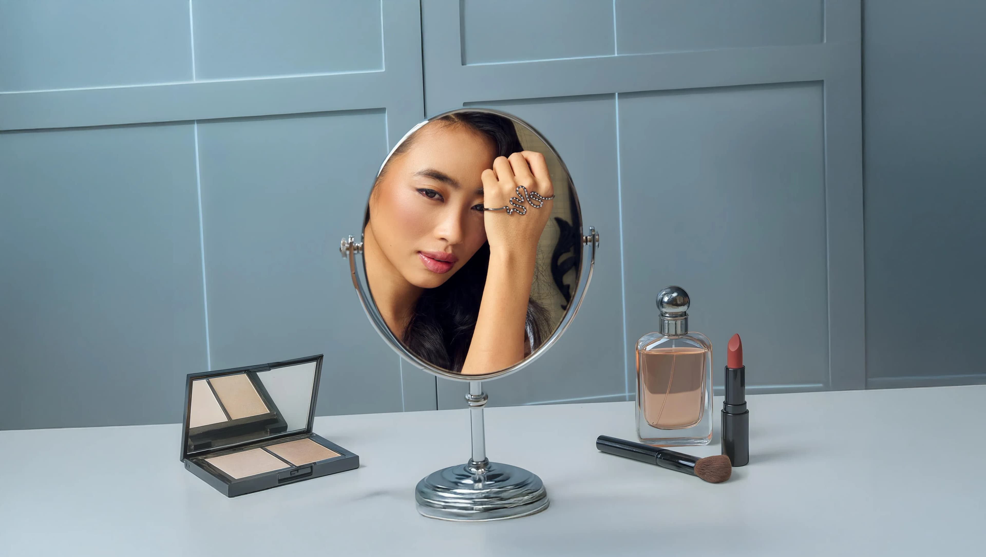 Lookbook image desktop